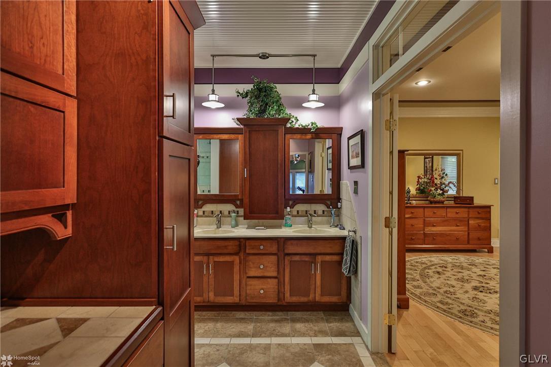 5877 Limeport Road Emmaus, PA 18049 - Photo 24 of 50 Gallery Image 24