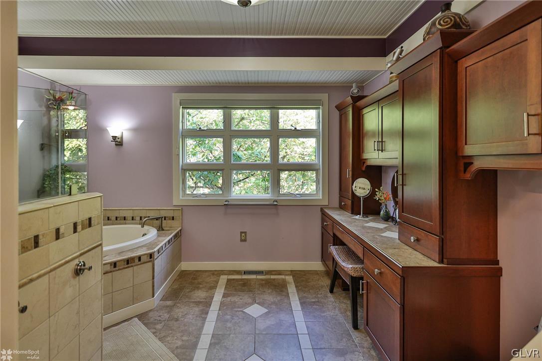 5877 Limeport Road Emmaus, PA 18049 - Photo 25 of 50 Gallery Image 25