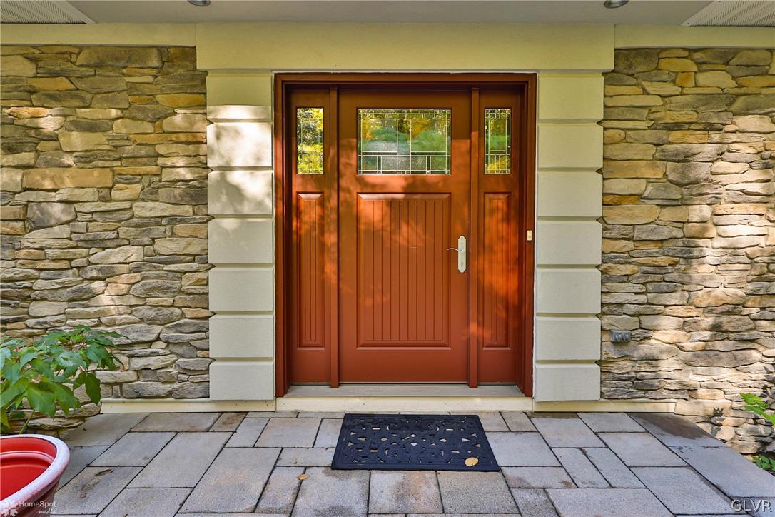 5877 Limeport Road Emmaus, PA 18049 - Photo 6 of 50 Gallery Image 6