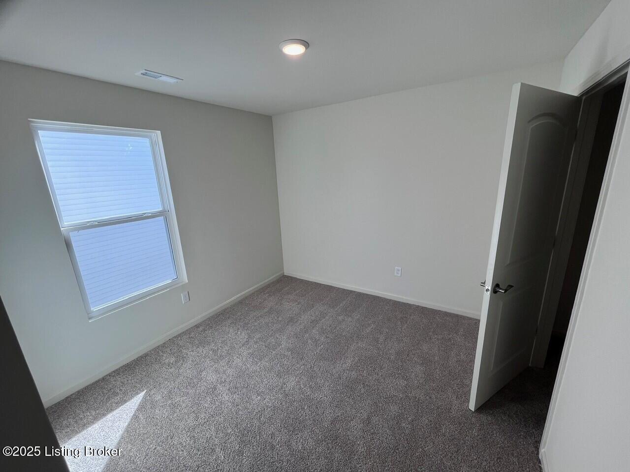 8400 Fairmount Road Louisville, KY 40291 - Photo 18 of 28 Bedroom 3