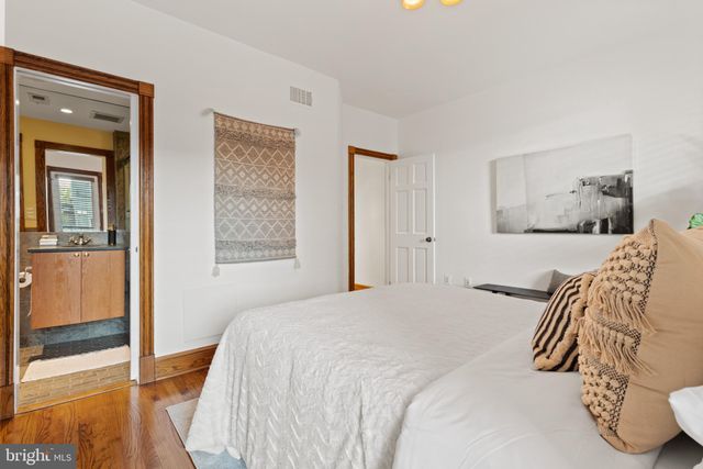 $2,009,000 | 1446 Swann Street Northwest, Washington, DC 20009