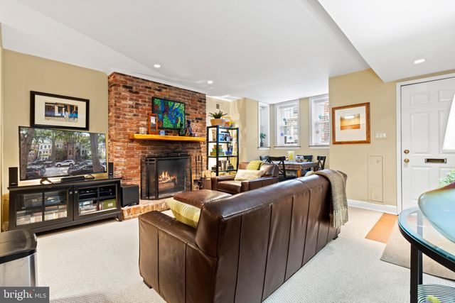 $2,009,000 | 1446 Swann Street Northwest, Washington, DC 20009