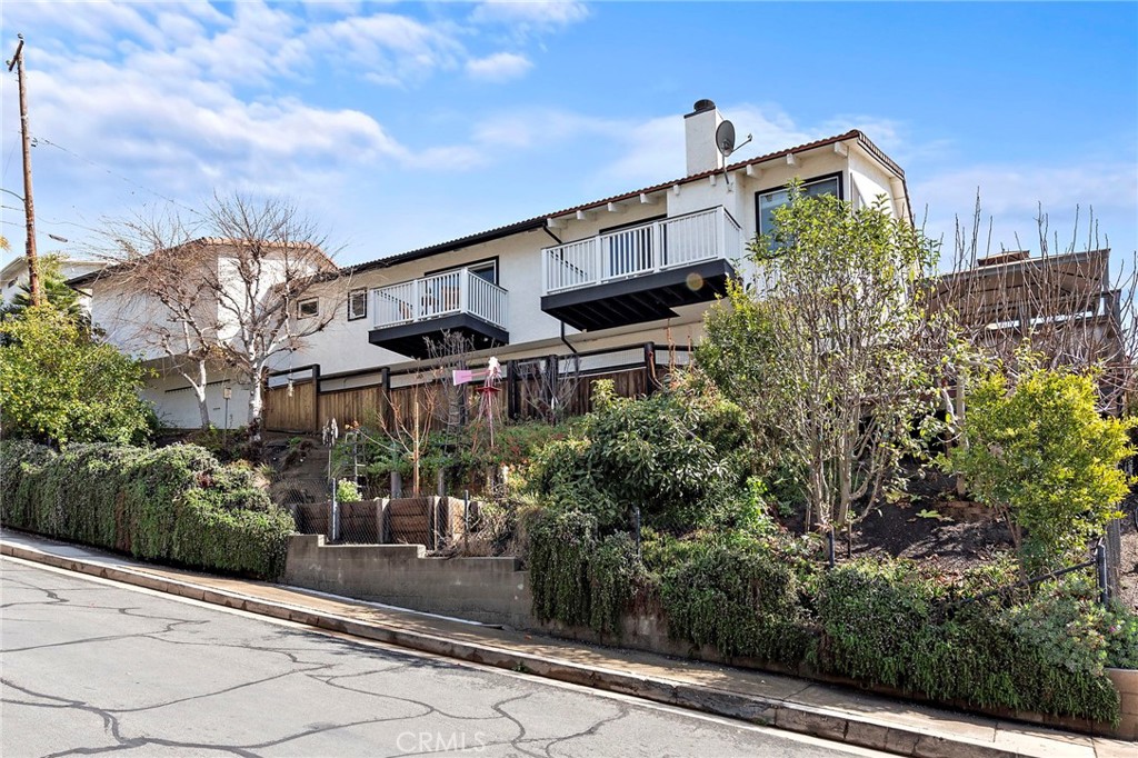 114 Avenida Trieste San Clemente, CA 92672 - Photo 3 of 25