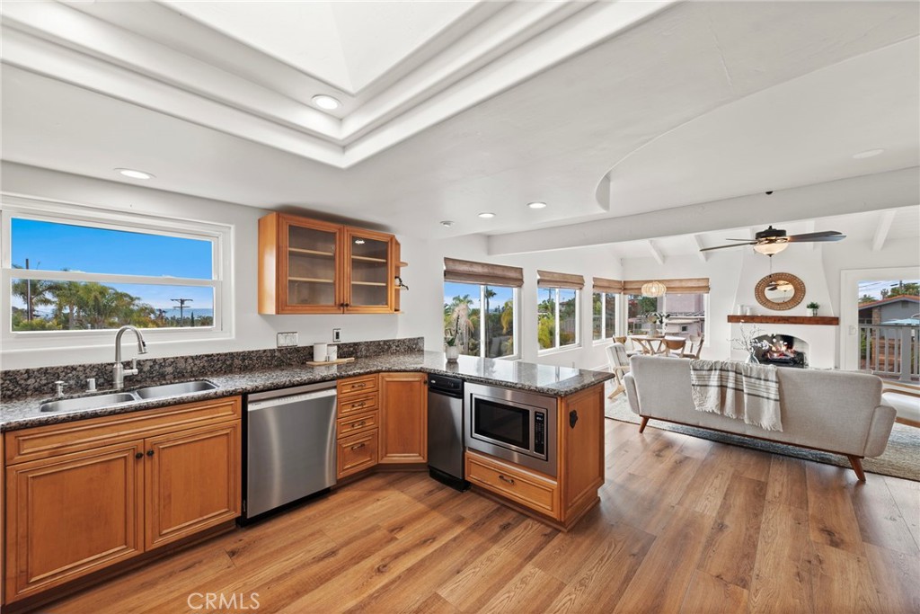 114 Avenida Trieste San Clemente, CA 92672 - Photo 6 of 25