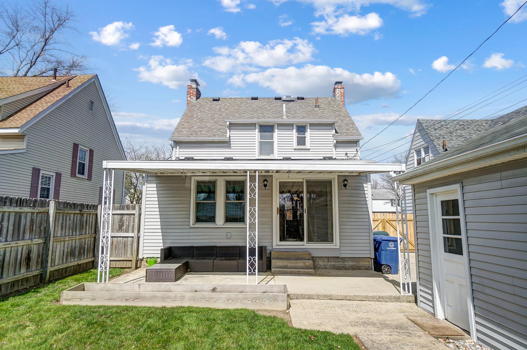 3011 Wicklow Road Columbus, OH 43204 - Photo 13 of 18 038