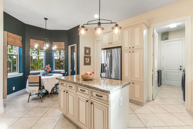 $1,250,000 | 256 West Bay Cedar Circle, Jupiter, FL 33458