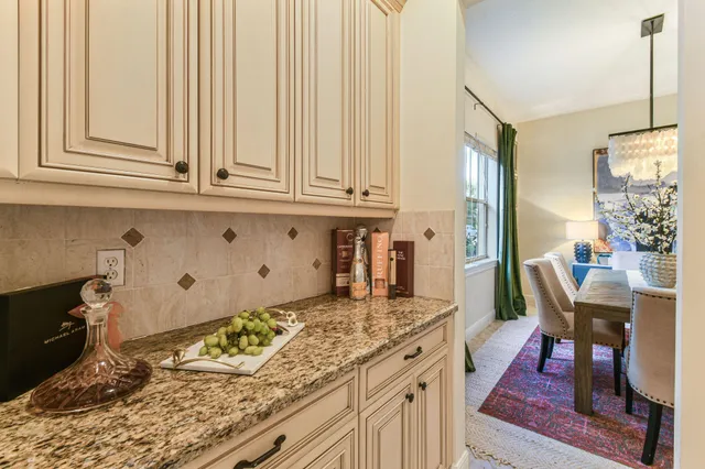 $1,250,000 | 256 West Bay Cedar Circle, Jupiter, FL 33458