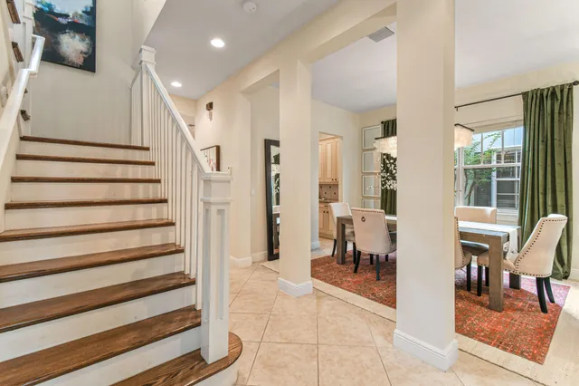 $1,250,000 | 256 West Bay Cedar Circle, Jupiter, FL 33458