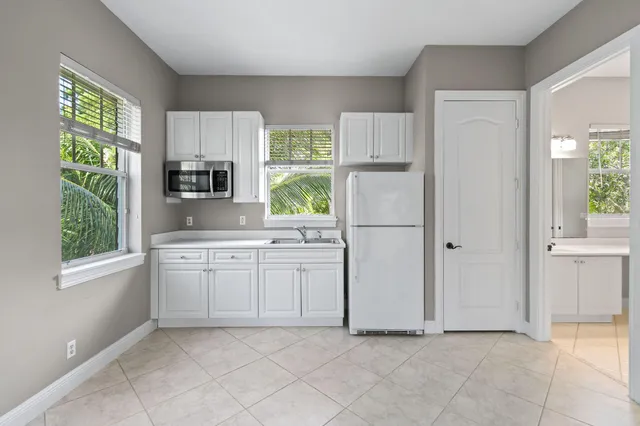 $1,250,000 | 256 West Bay Cedar Circle, Jupiter, FL 33458