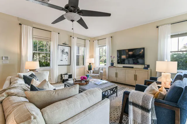 $1,250,000 | 256 West Bay Cedar Circle, Jupiter, FL 33458