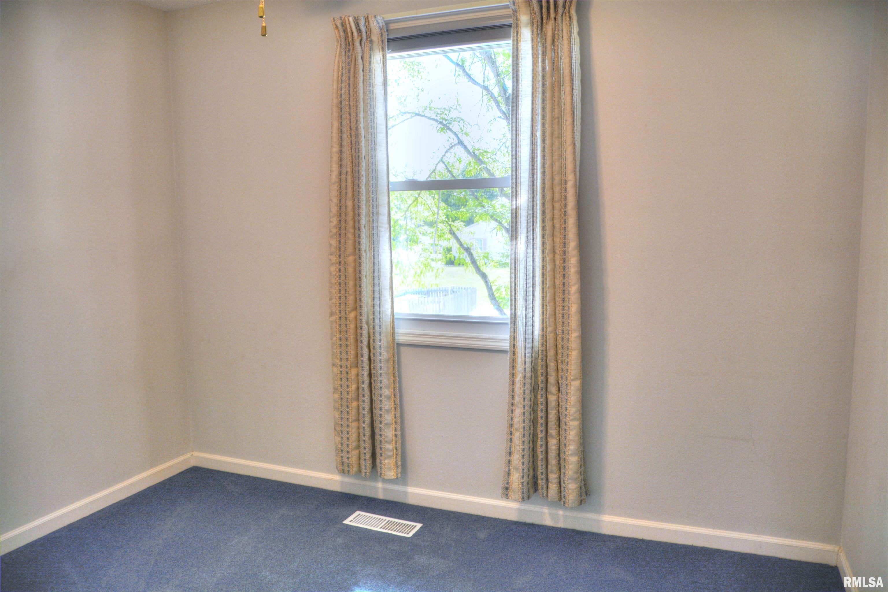 45 North Yorktown Road Macomb, IL 61455 - Photo 17 of 24