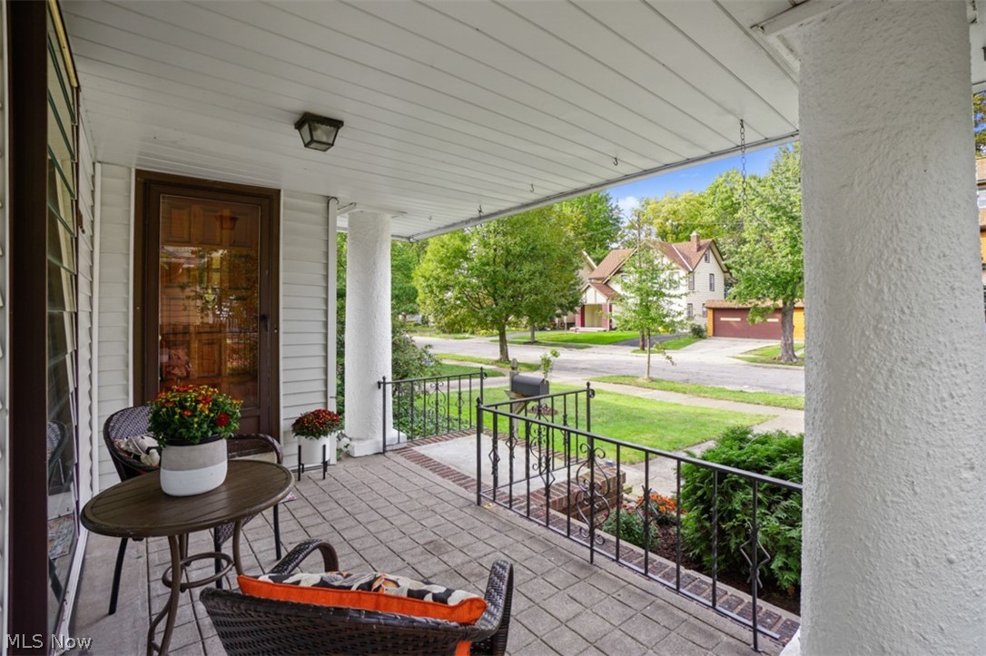 3122 Edgehill Road Cleveland, OH 44118 - Photo 4 of 27 Gallery Image 4
