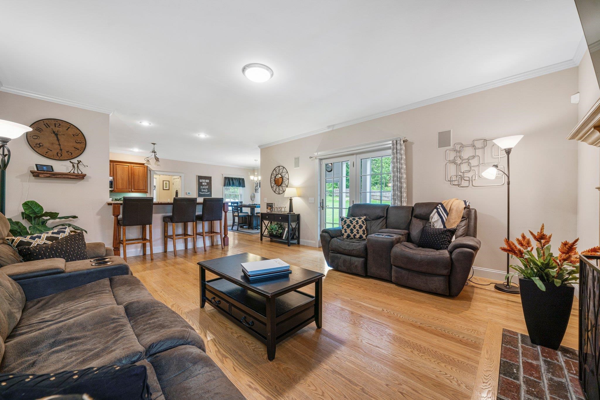 607 Ray Street Manchester, NH 03104 - Photo 15 of 37 Gallery Image 15