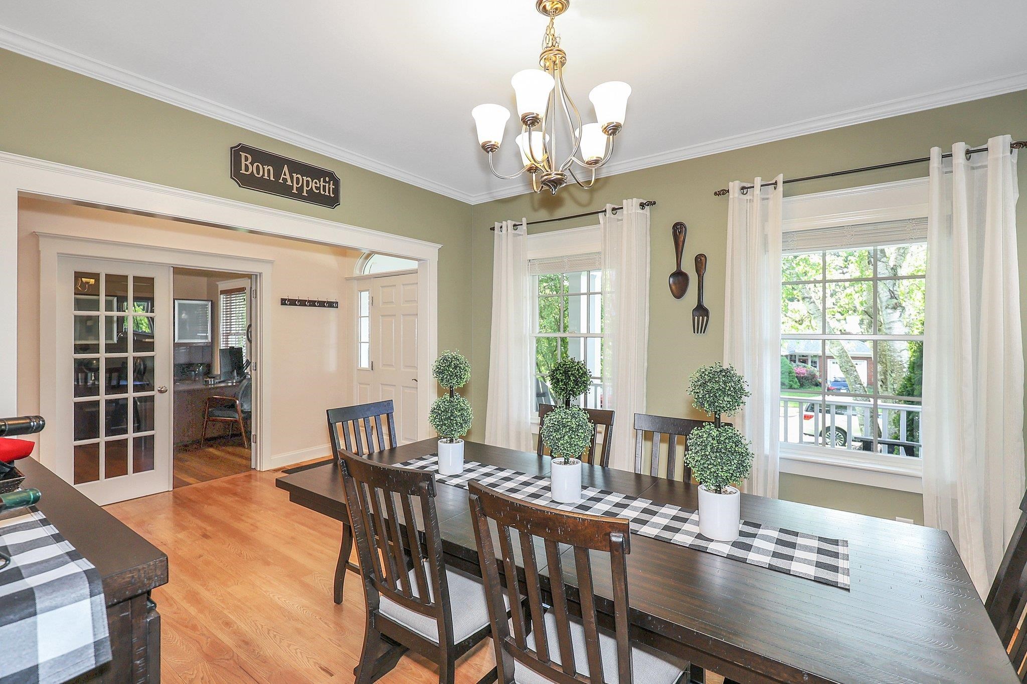 607 Ray Street Manchester, NH 03104 - Photo 17 of 37 Gallery Image 17