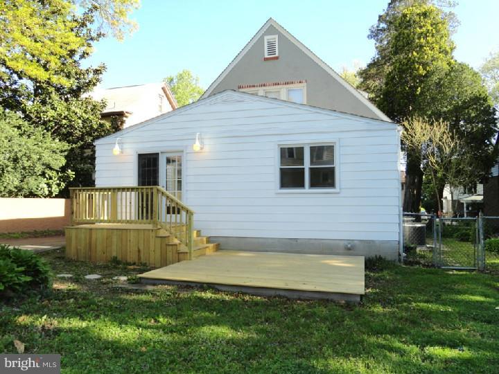 611 East Manoa Road Havertown, PA 19083 - Photo 2 of 12