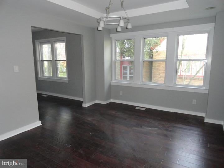 611 East Manoa Road Havertown, PA 19083 - Photo 7 of 12