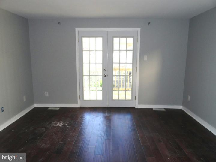 611 East Manoa Road Havertown, PA 19083 - Photo 8 of 12