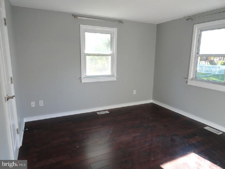 611 East Manoa Road Havertown, PA 19083 - Photo 10 of 12