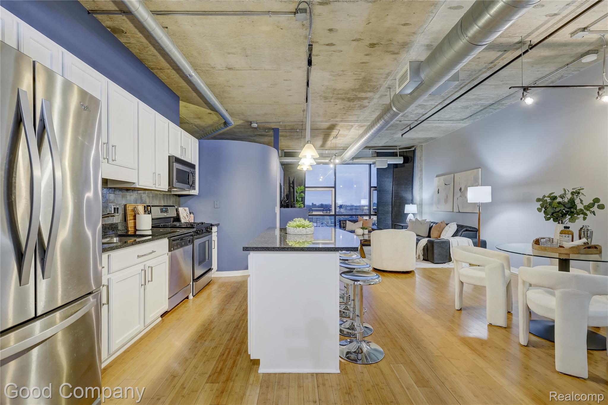100 West Fifth Street, Unit 604 Royal Oak, MI 48067 - Photo 5 of 57 100 W. 5th St. #604-04.jpg