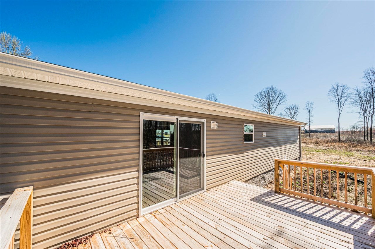 1387 Apple Grove Road Smiths Grove, KY 42171 - Photo 7 of 28 Gallery Image 7