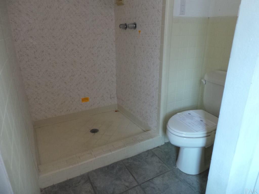 6458 Oakcrest Road Milton, FL 32570 - Photo 15 of 24 Gallery Image 15