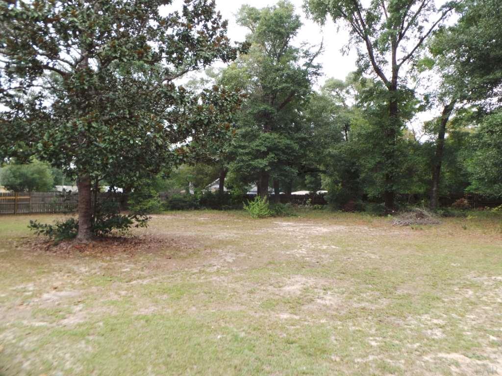 6458 Oakcrest Road Milton, FL 32570 - Photo 3 of 24 Gallery Image 3