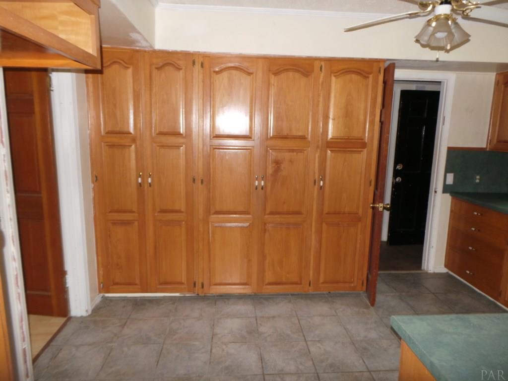 6458 Oakcrest Road Milton, FL 32570 - Photo 7 of 24 Gallery Image 7