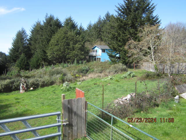 209 Spring Road Shelter Cove, CA 95589 - Photo 26 of 27 IMG_4495
