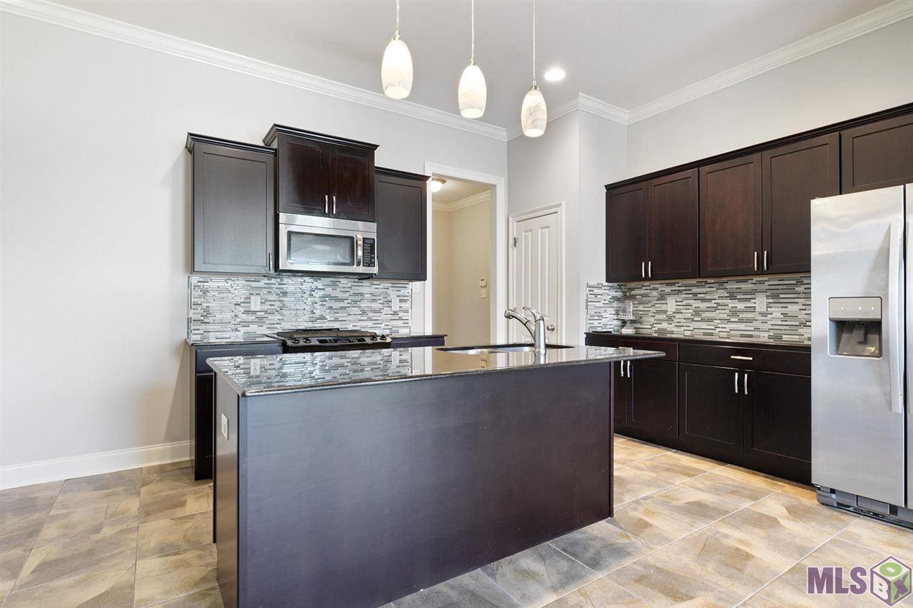 7803 Seville Court Baton Rouge, LA 70820 - Photo 2 of 13 Gallery Image 2