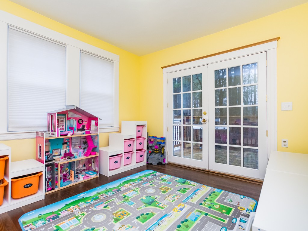 302 Andover Road Billerica, MA 01821 - Photo 12 of 29 Gallery Image 12