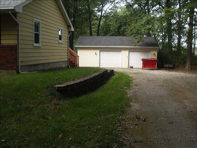 1286 Gloff Road Dundee, MI 48131 - Photo 4 of 6 20374267-3.JPG