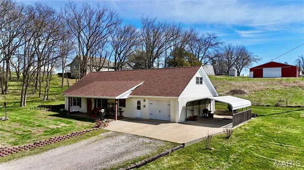 $350,000 | 61 Old School Road, Perryville, MO 63775