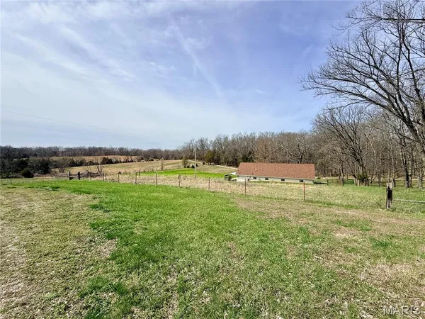 $350,000 | 61 Old School Road, Perryville, MO 63775