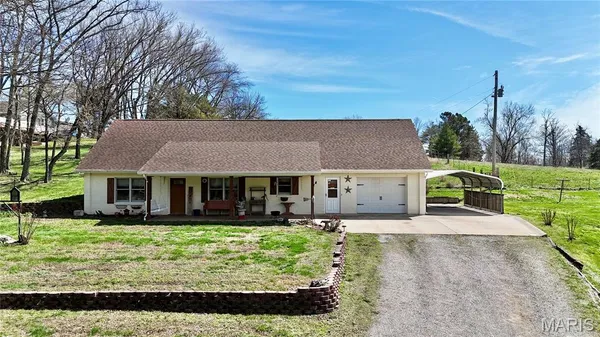 $350,000 | 61 Old School Road, Perryville, MO 63775