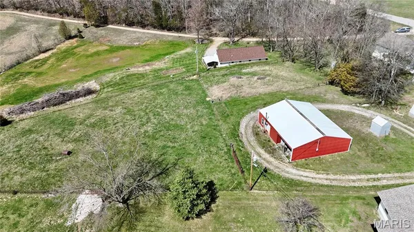 $350,000 | 61 Old School Road, Perryville, MO 63775