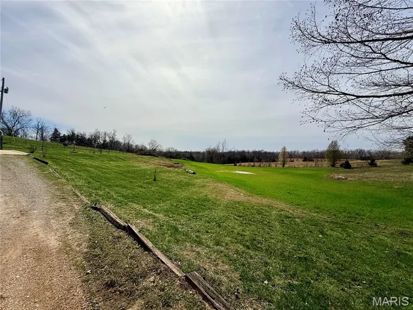$350,000 | 61 Old School Road, Perryville, MO 63775