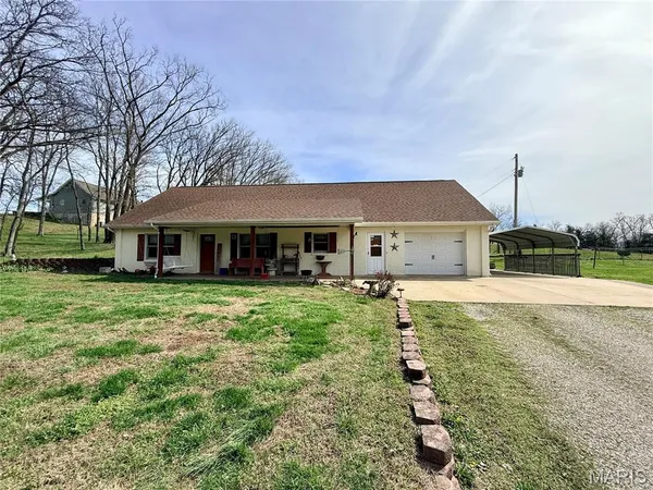 $350,000 | 61 Old School Road, Perryville, MO 63775