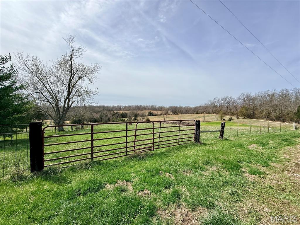 61 Old School Road Perryville, MO 63775 - Photo 4 of 39