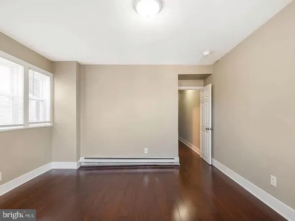 $950 | 3623 North 16th Street, Unit 2, Philadelphia, PA 19140