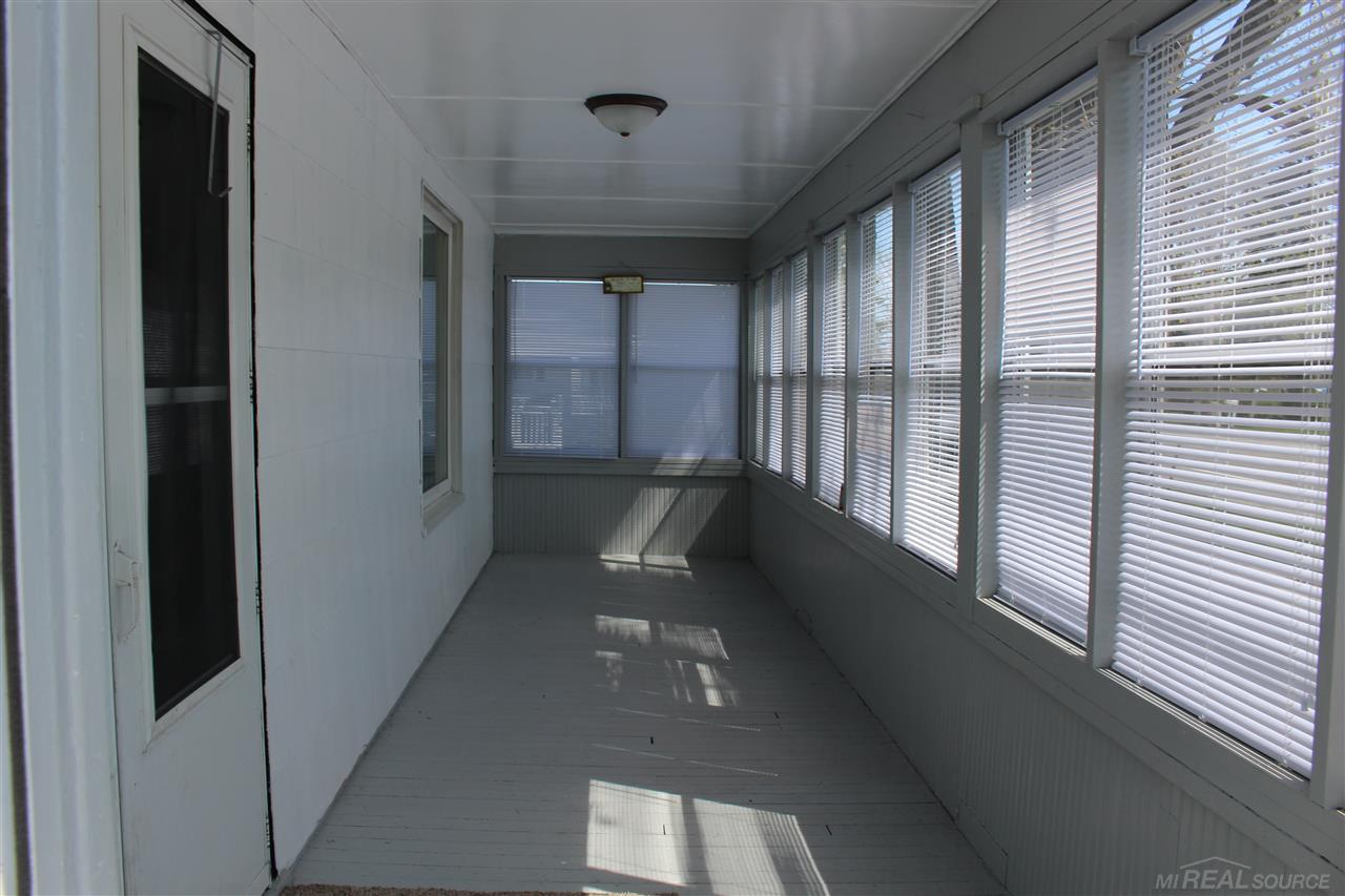 5554 Pointe Tremble Road Algonac, MI 48001 - Photo 10 of 36 31317942-9.JPG