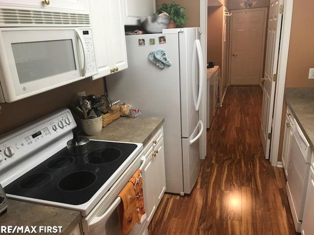 3550 Oakmonte Boulevard Rochester, MI 48306 - Photo 4 of 17