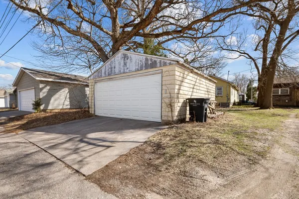 $55,000 | 2441 21st Avenue, Rock Island, IL 61201