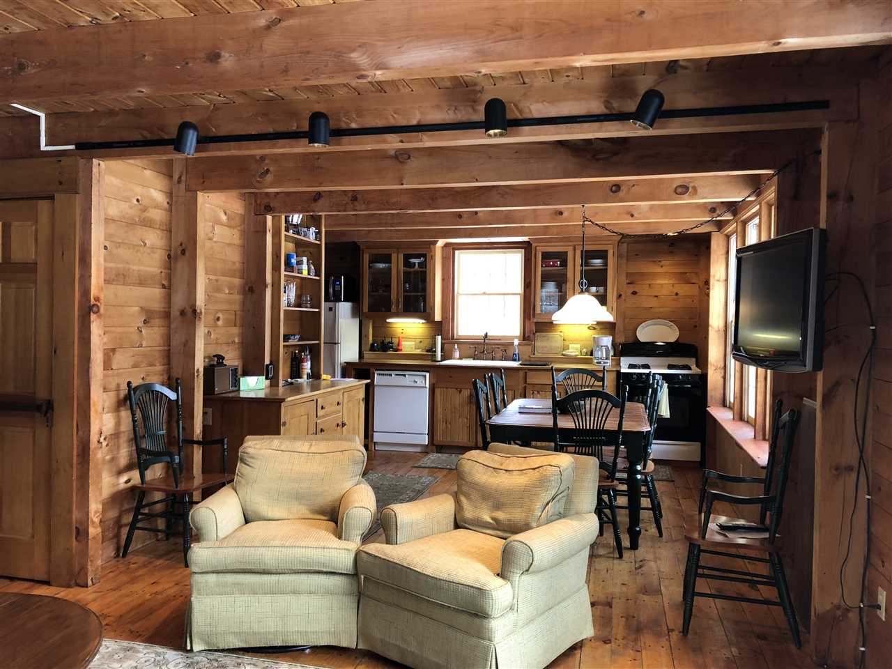 3231 State Forest Road Townshend, VT 05353 - Photo 10 of 35 Gallery Image 10