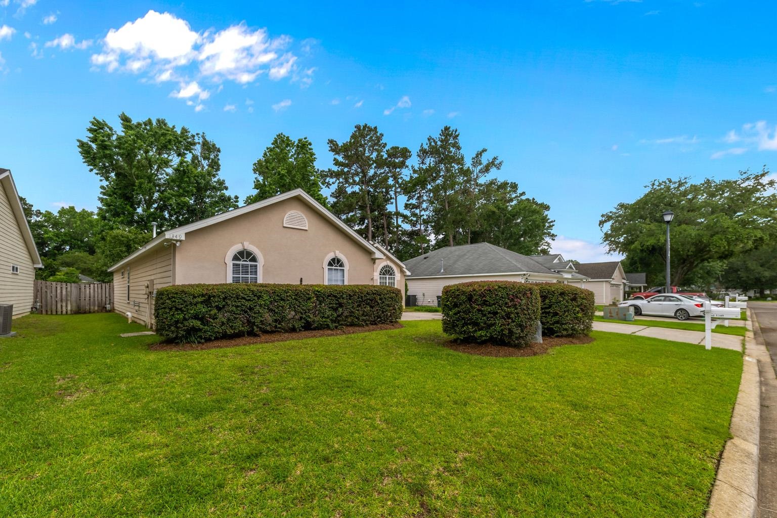 1349 Old Village Road Tallahassee, FL 32312 - Photo 4 of 48