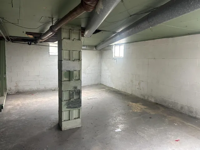 $289,900 | 1330 North Kinser Pike, Bloomington, IN 47404