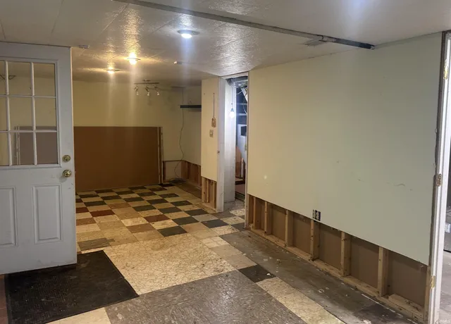 $289,900 | 1330 North Kinser Pike, Bloomington, IN 47404