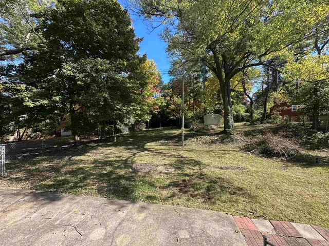 $289,900 | 1330 North Kinser Pike, Bloomington, IN 47404