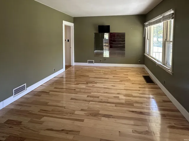 $289,900 | 1330 North Kinser Pike, Bloomington, IN 47404