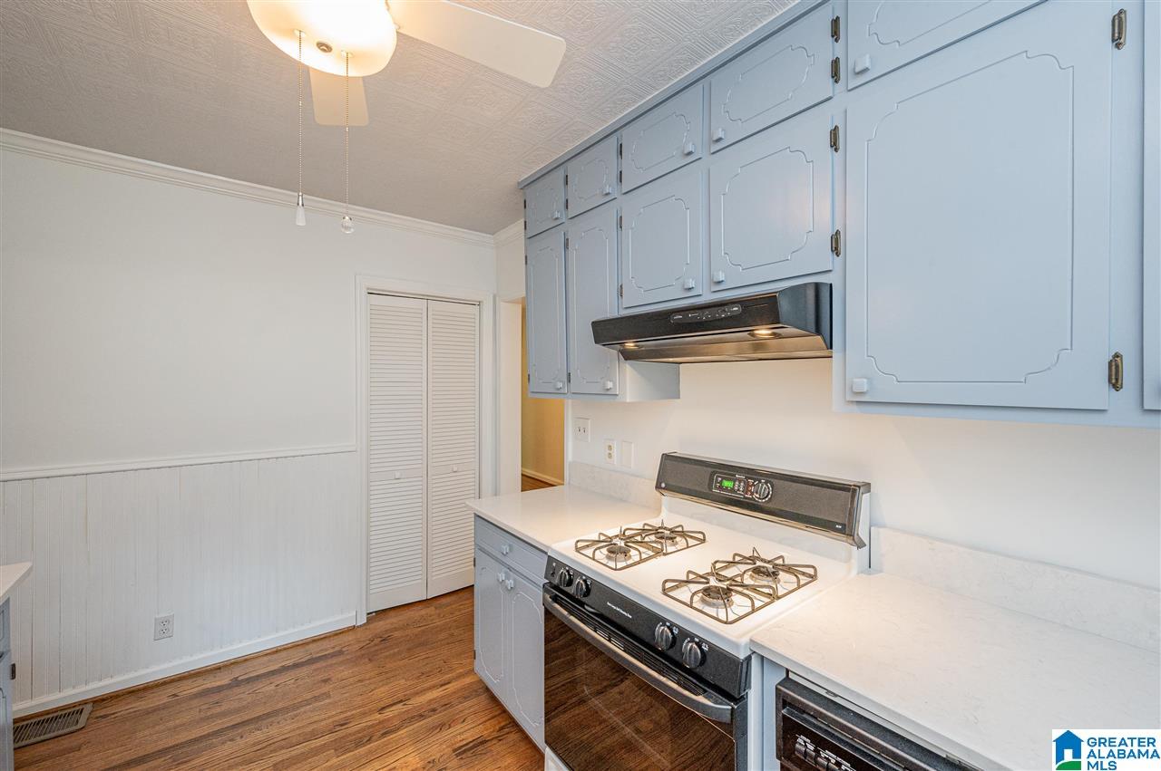 1409 Overlook Road Birmingham, AL 35209 - Photo 15 of 33