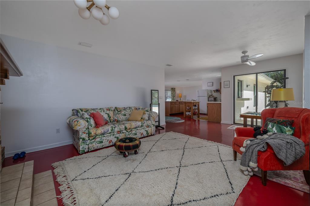4790 Michael Lane Ponce Inlet, FL 32127 - Photo 17 of 28 a living room with furniture